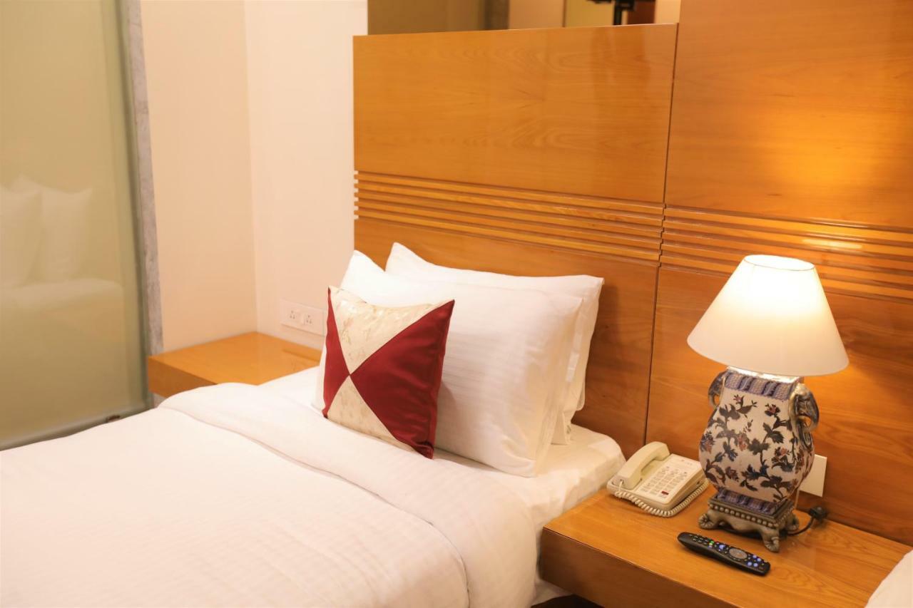 Hotel La New Delhi Exteriör bild